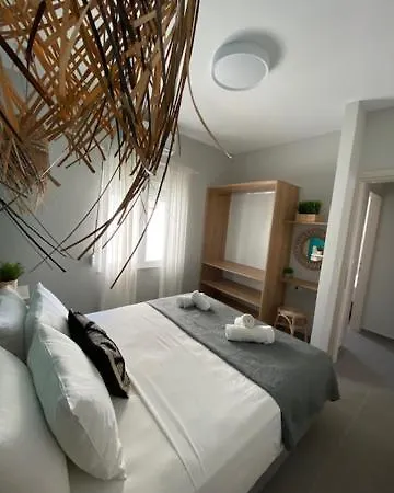 Fanouris Luxury 2