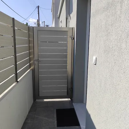 Fanouris Luxury 2 * חאניה