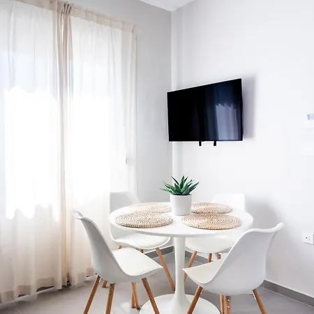 Lägenhet Fanouris Luxury 2